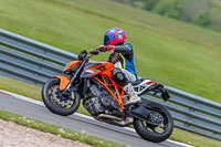 Castle-Combe-2019;PJ-Motorsport-Photography-2019;donington-no-limits-trackday;donington-park-photographs;donington-trackday-photographs;no-limits-trackdays;peter-wileman-photography;trackday-digital-images;trackday-photos